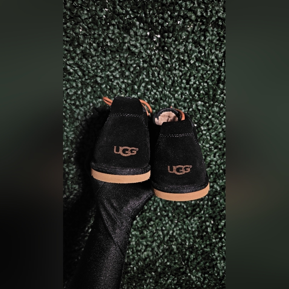 UGG Black Chukka Boots with Tan Laces - Picture 5 of 6